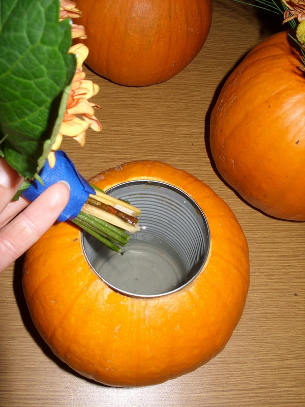10+ Useful Life Hacks Using Pumpkins for Halloween 2017