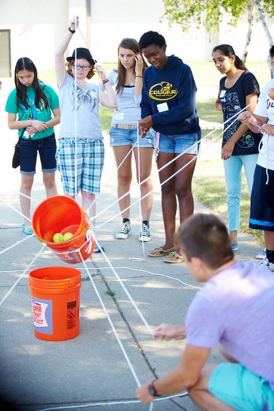 Outdoor Team Building Activities For Large Groups Of Adults at Edwin