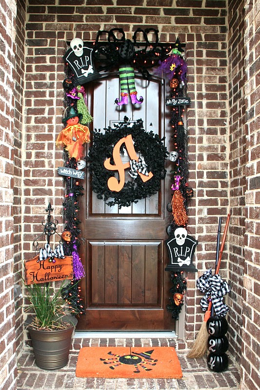 Halloween Garland and Wreath.