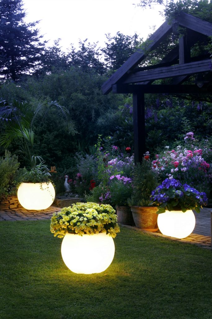 30+ Cheap And Easy DIY Lighting Ideas for Outdoor 2022