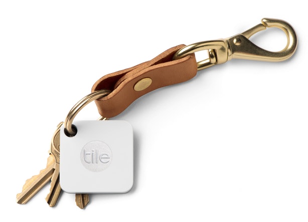This Bluetooth Finder To Track Your Keys Or Wallet.