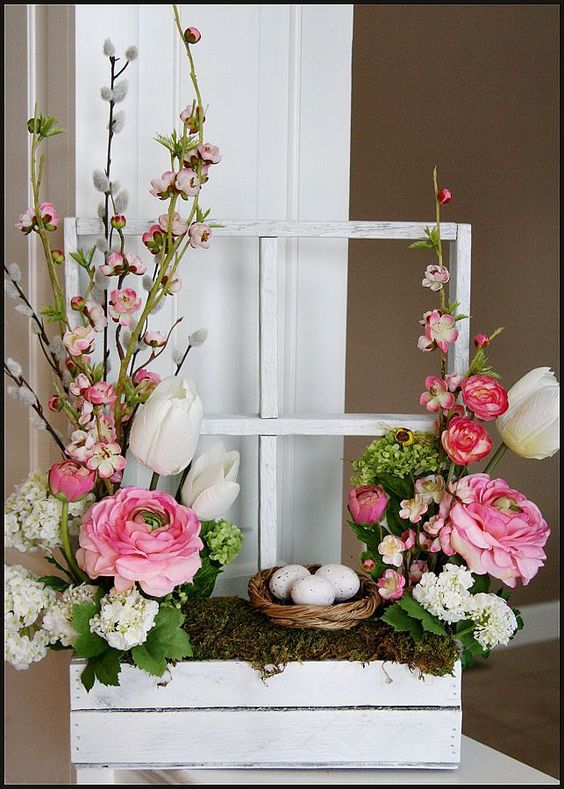 45 Cheerful Flower Arrangement Ideas For Spring And Easter 17