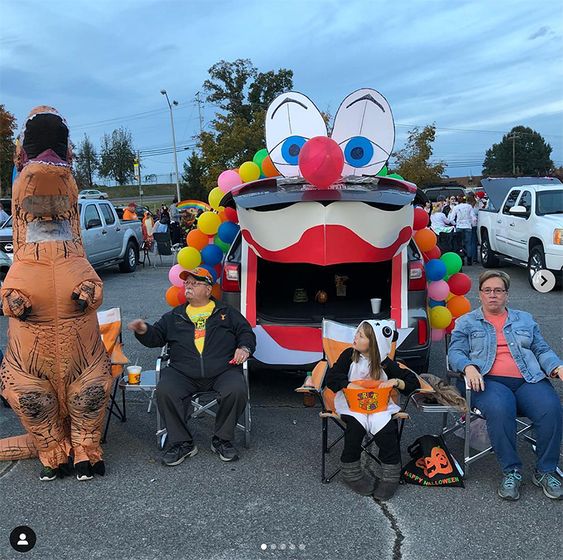 Bone-Chilling Scary Trunk or Treat Ideas For The Ultimate Trick-Or ...