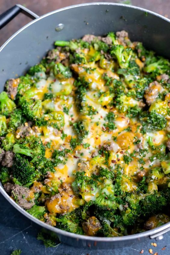 Cheesy Ground Beef and Broccoli Recipe.