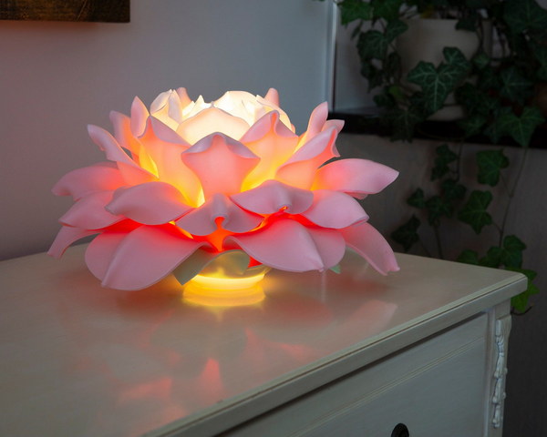 Table Lamp Dahlia Flower With Led Light Bulb.