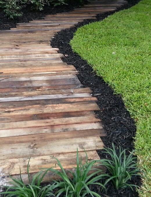 Eco Friendly Pallet Pathway for Your Outdoor Space. 